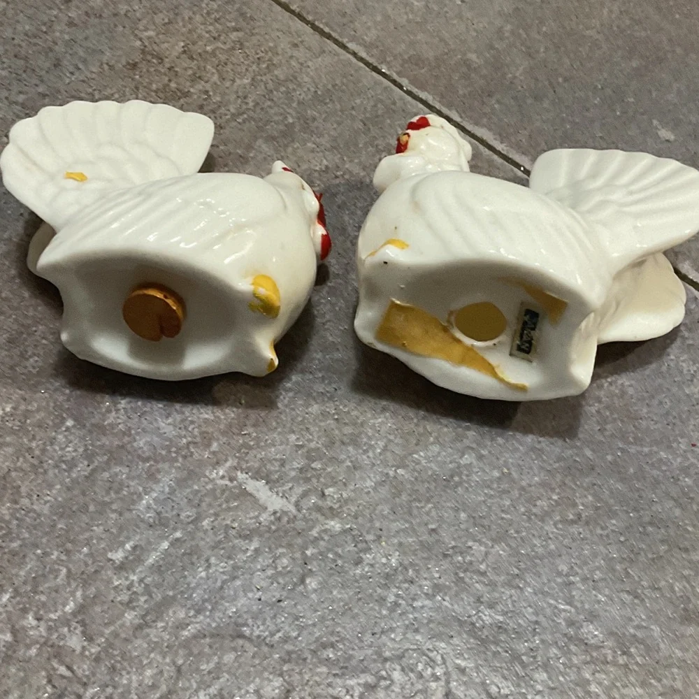 White Ceramic Rooster Figurines salt and pepper shakers.
